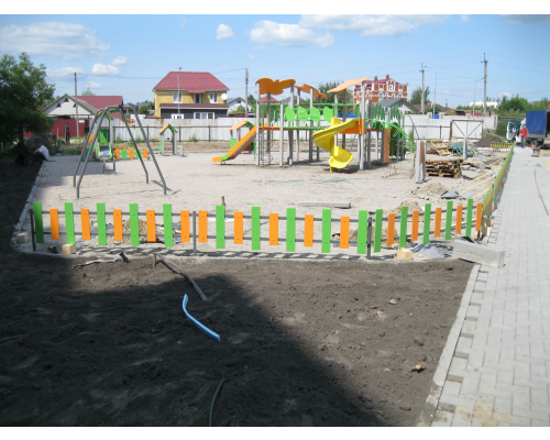 Огорожа кольорова різнорівнева. - фото 2 Огорожа кольорова різнорівнева. - фото 2